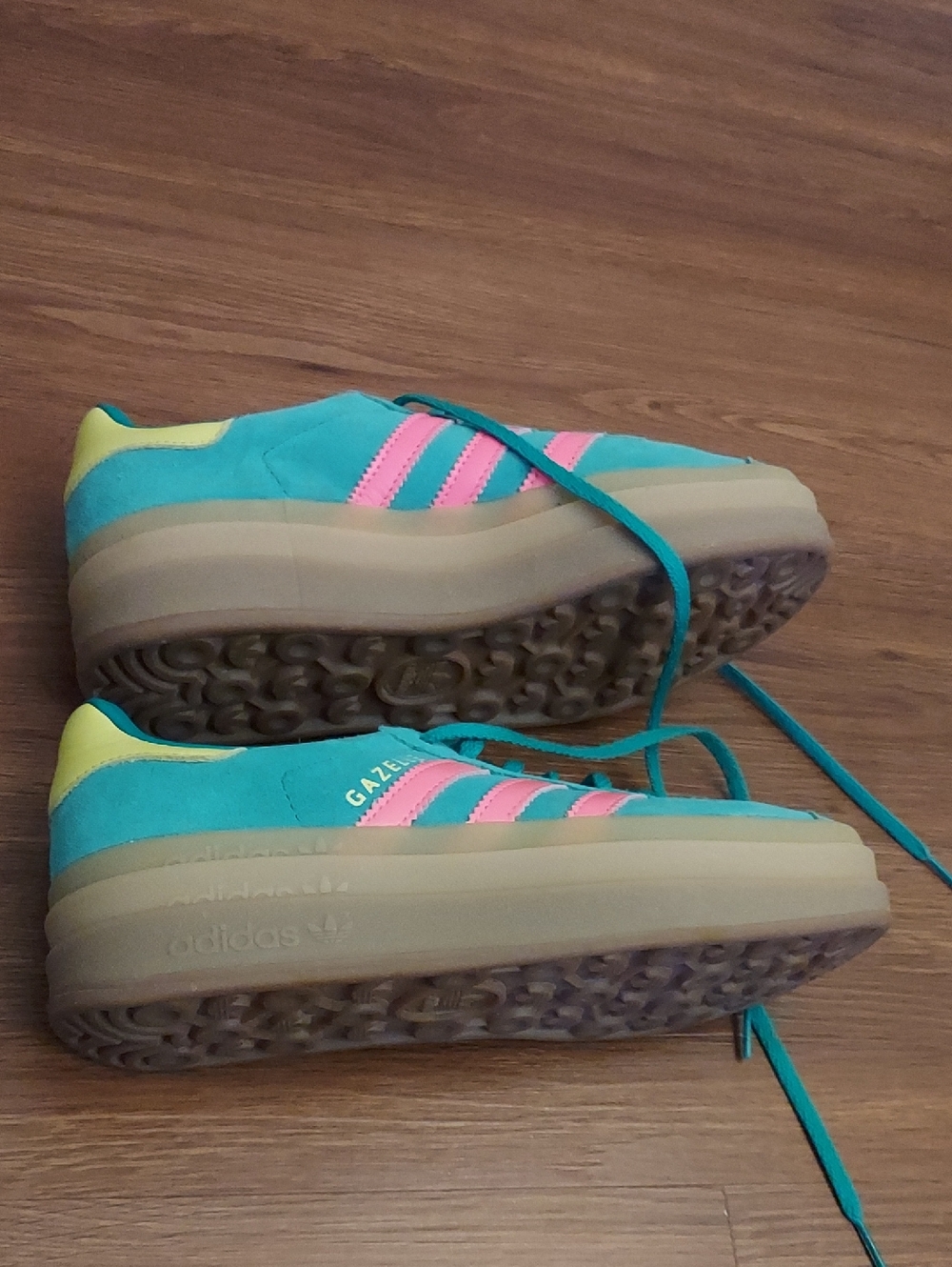 adidas Women’s Green Pink Gazelle Sneakers - Picture 6 of 7